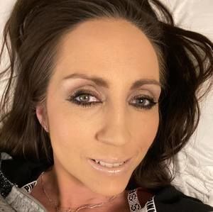 Meet your Posher, Adrienne